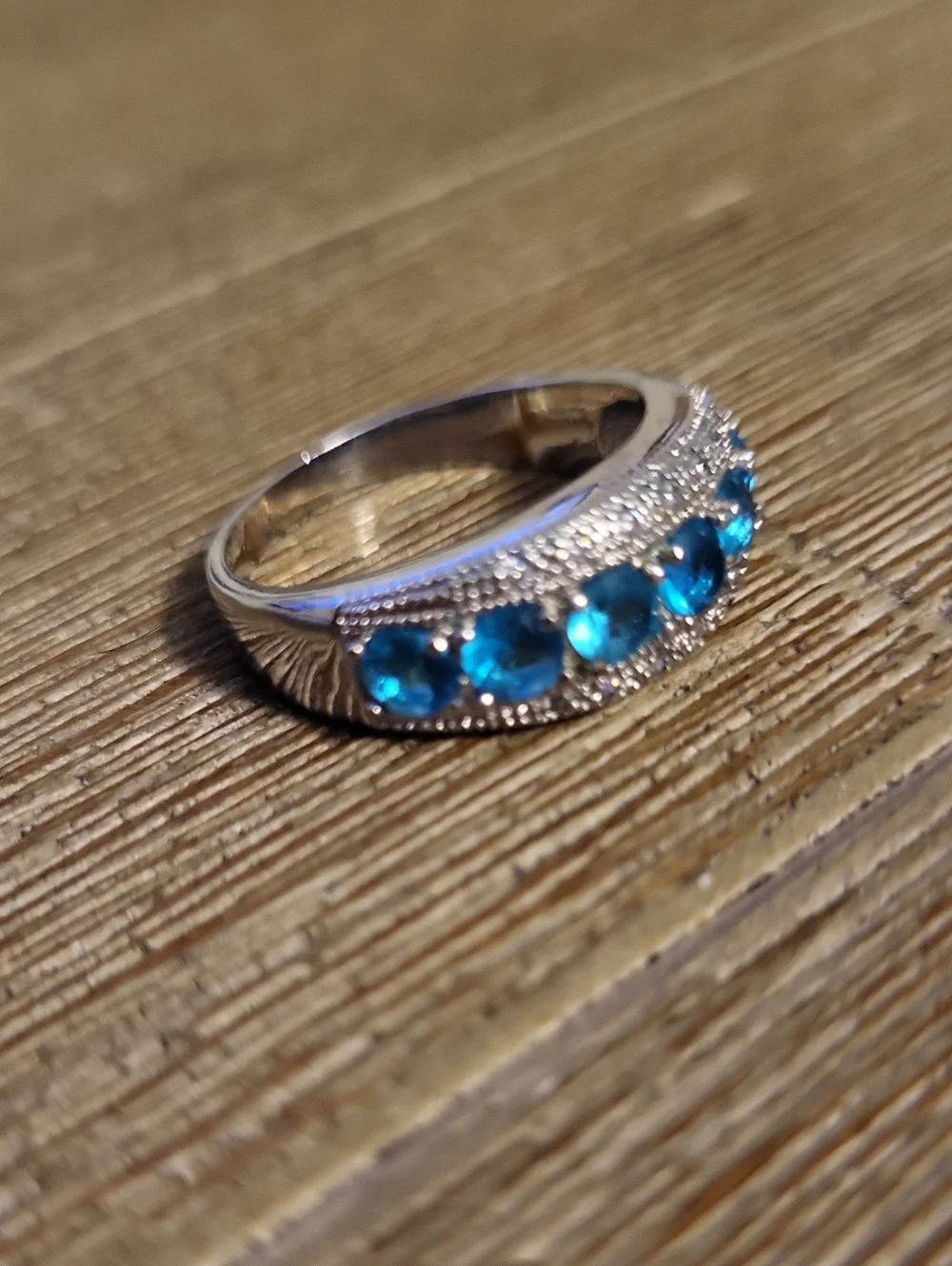 NWOT Sterling Silver CZ Turqoise Stones Band Ring